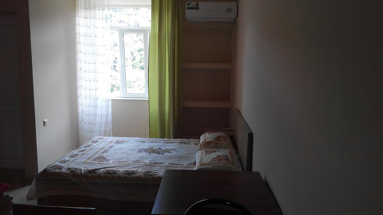 Guest House Vitali Gonio Exteriör bild